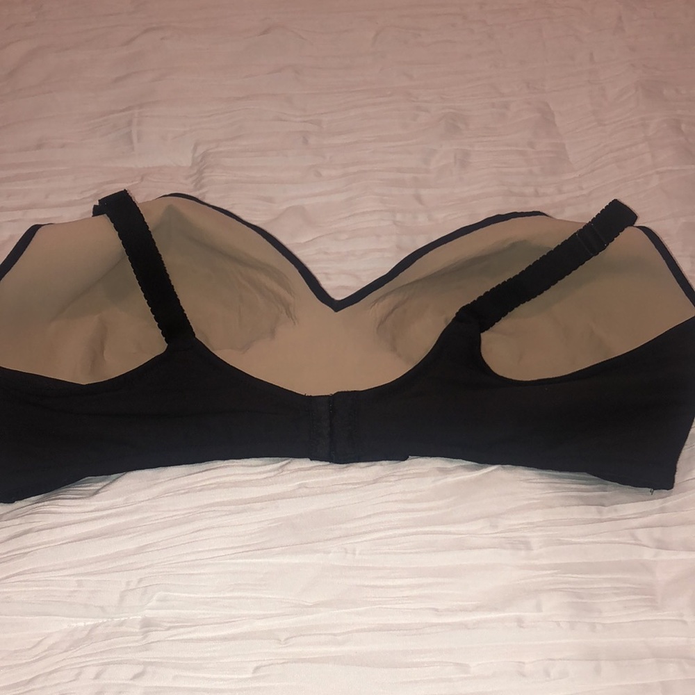 Bali Black and Tan lining inside used a few times looks new - Picture 3 of 4
